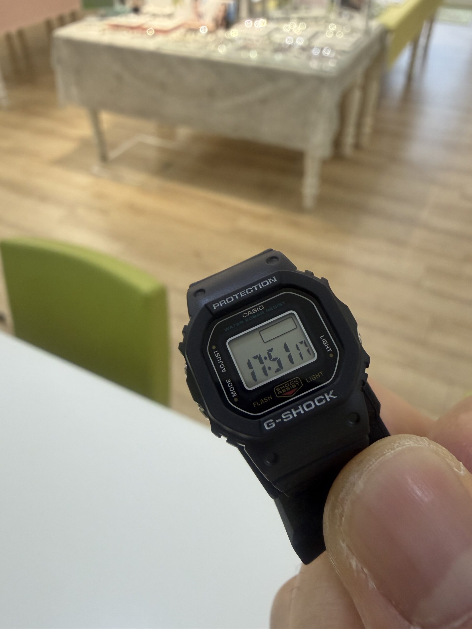 【入荷情報】G-SHOCK nano「DWN-5600-1JR」ブラックが届きました！